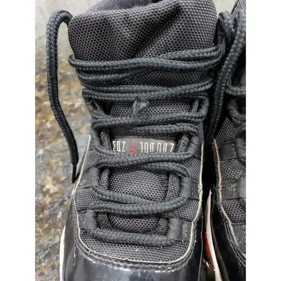 Air Jordan 11 OG 1996 Bred 9 Black & Red Patent Leather Tinker Hatfield Lace Up